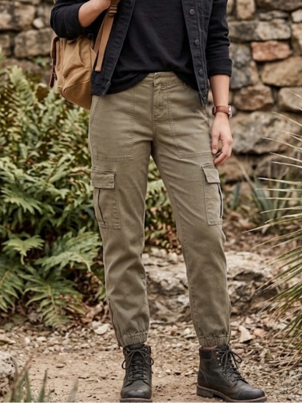 HERIZON WANTABLE SIZE 4 Women's Olive Cargo Jogger Pants with Elastic Cuffs